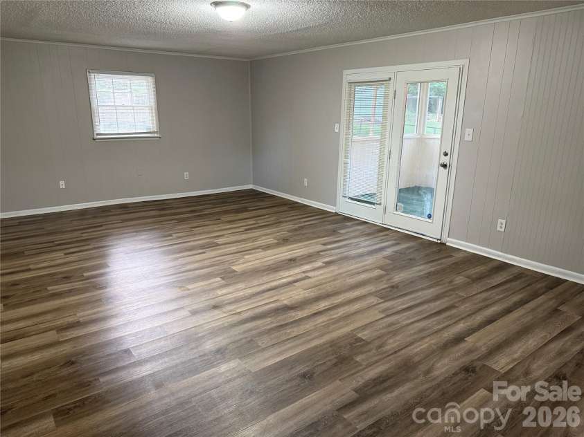749 Edgerton Drive, Charlotte, NC 28213.  MLS# CAR4367078, YatesRealty ID 20278. 