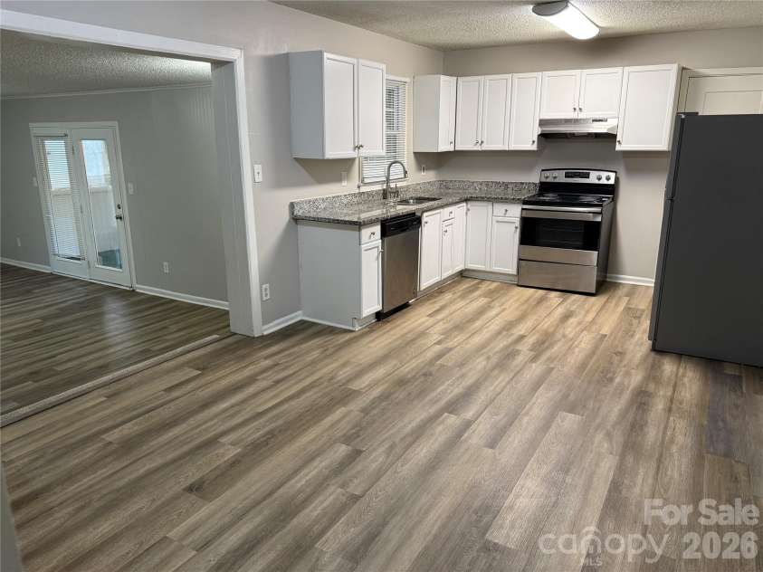749 Edgerton Drive, Charlotte, NC 28213.  MLS# CAR4367078, YatesRealty ID 20278. 