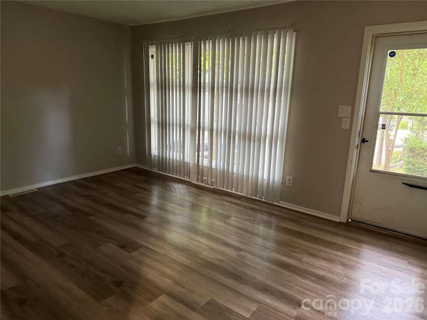 749 Edgerton Drive, Charlotte, NC 28213.  MLS# CAR4367078, YatesRealty ID 20278. 