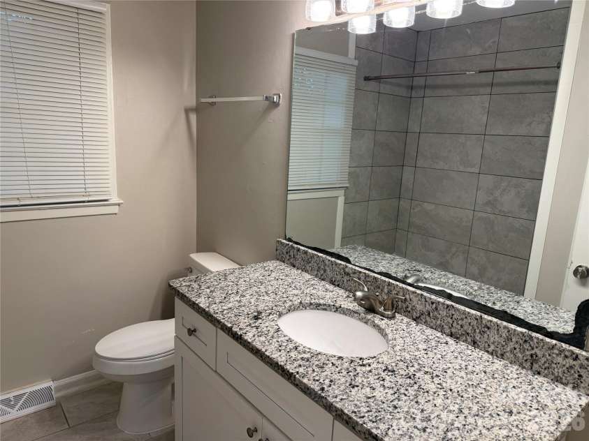 749 Edgerton Drive, Charlotte, NC 28213.  MLS# CAR4367078, YatesRealty ID 20278. 