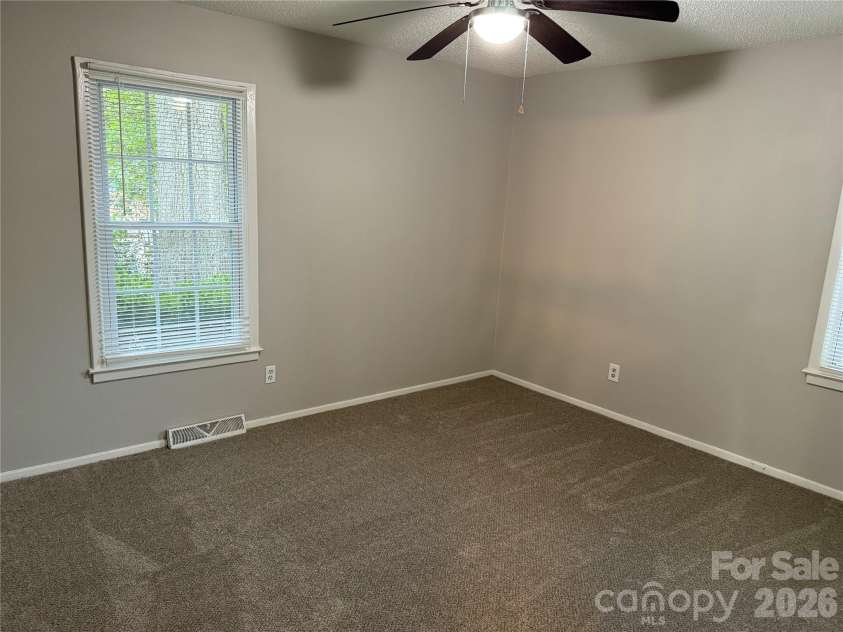 749 Edgerton Drive, Charlotte, NC 28213.  MLS# CAR4367078, YatesRealty ID 20278. 