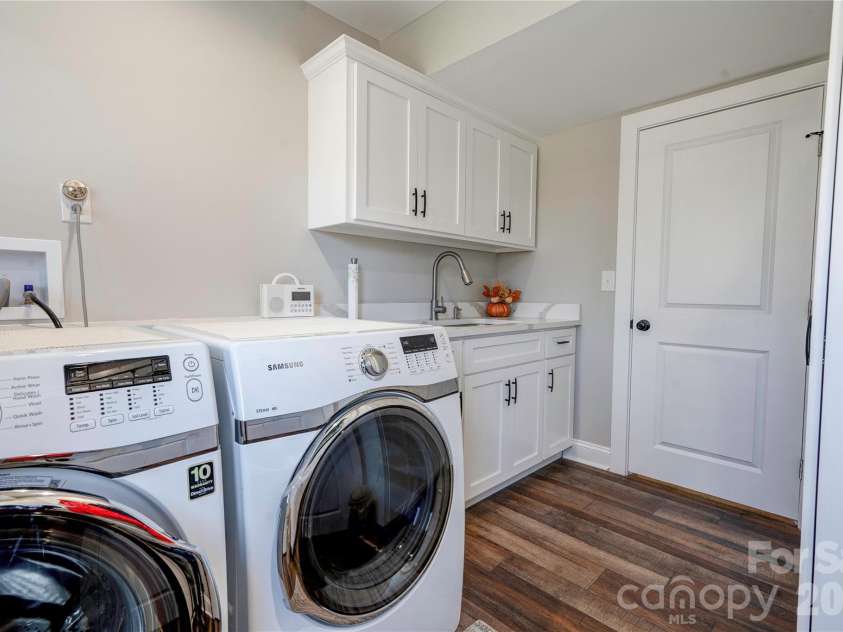 241 Howington Street, Shelby, NC 28152.  MLS# CAR4338141, YatesRealty ID 2028. 