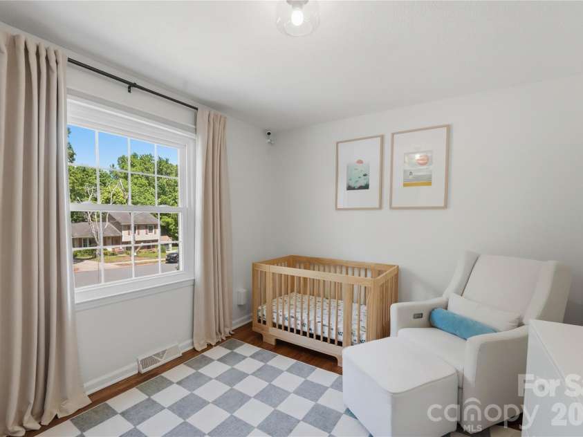1061 Eaglewood Avenue, Charlotte, NC 28212.  MLS# CAR4375230, YatesRealty ID 20280. 