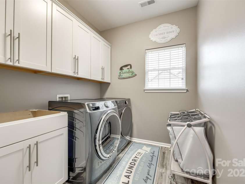 341 Fischer Road, Fort Mill, SC 29715.  MLS# CAR4225245, YatesRealty ID 20280. 