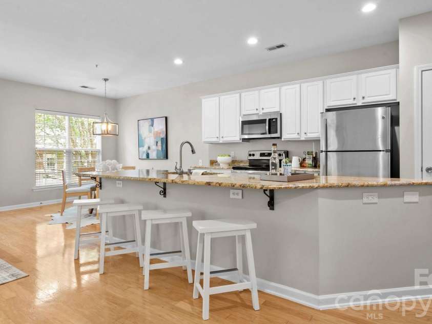 3224 Margellina Drive, Charlotte, NC 28210.  MLS# CAR4376591, YatesRealty ID 20282. 