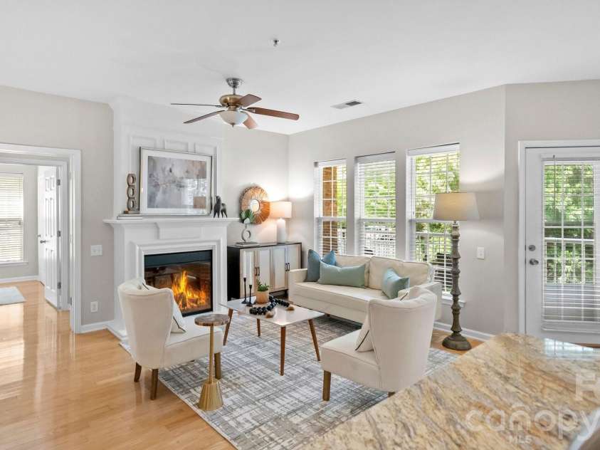 3224 Margellina Drive, Charlotte, NC 28210.  MLS# CAR4376591, YatesRealty ID 20282. 