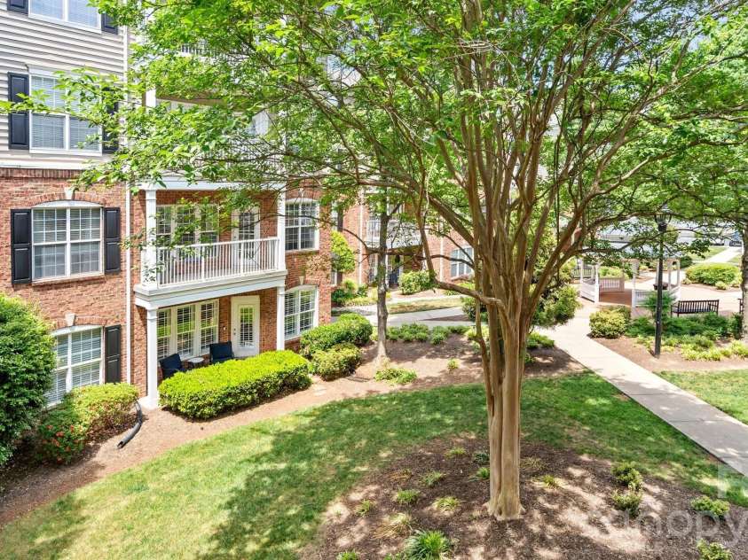 3224 Margellina Drive, Charlotte, NC 28210.  MLS# CAR4376591, YatesRealty ID 20282. 