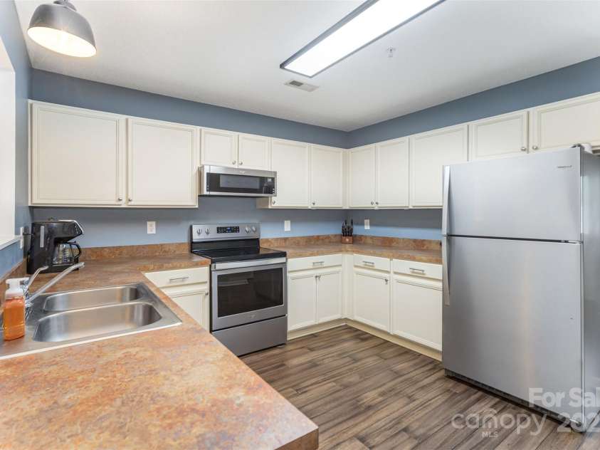 118 Steam Engine Drive, Mooresville, NC 28115.  MLS# CAR4290237, YatesRealty ID 20283. 