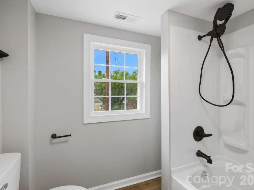 3620 2nd Avenue, Hickory, NC 28602.  MLS# CAR4378791, YatesRealty ID 20284. 