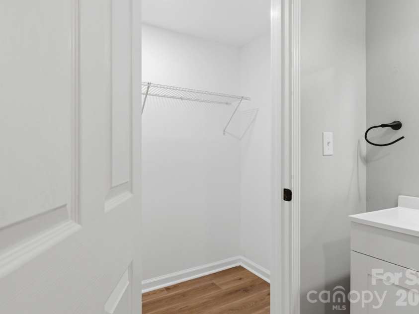 3620 2nd Avenue, Hickory, NC 28602.  MLS# CAR4378791, YatesRealty ID 20284. 