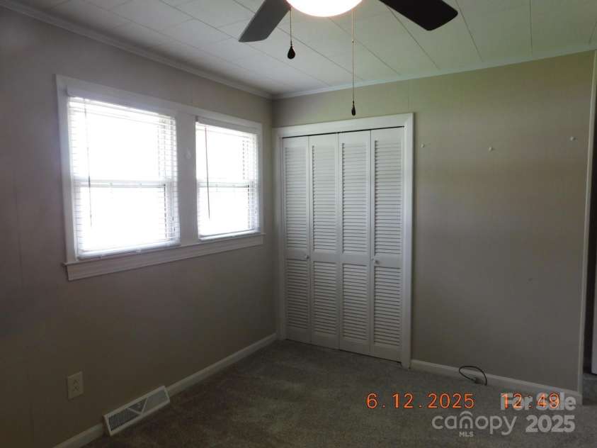 809 Ruth Avenue, Kannapolis, NC 28083.  MLS# CAR4262896, YatesRealty ID 20285. BED ROOM