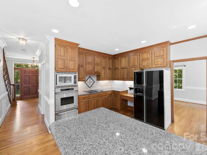 625 Greenbrook Parkway, Matthews, NC 28104.  MLS# CAR4378855, YatesRealty ID 20288. 