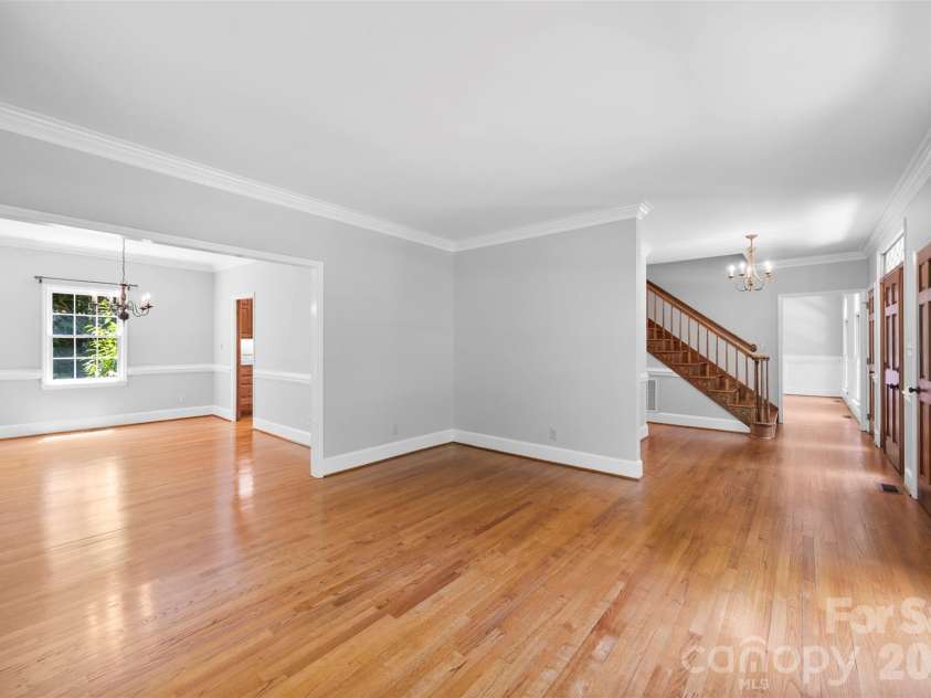 625 Greenbrook Parkway, Matthews, NC 28104.  MLS# CAR4378855, YatesRealty ID 20288. 