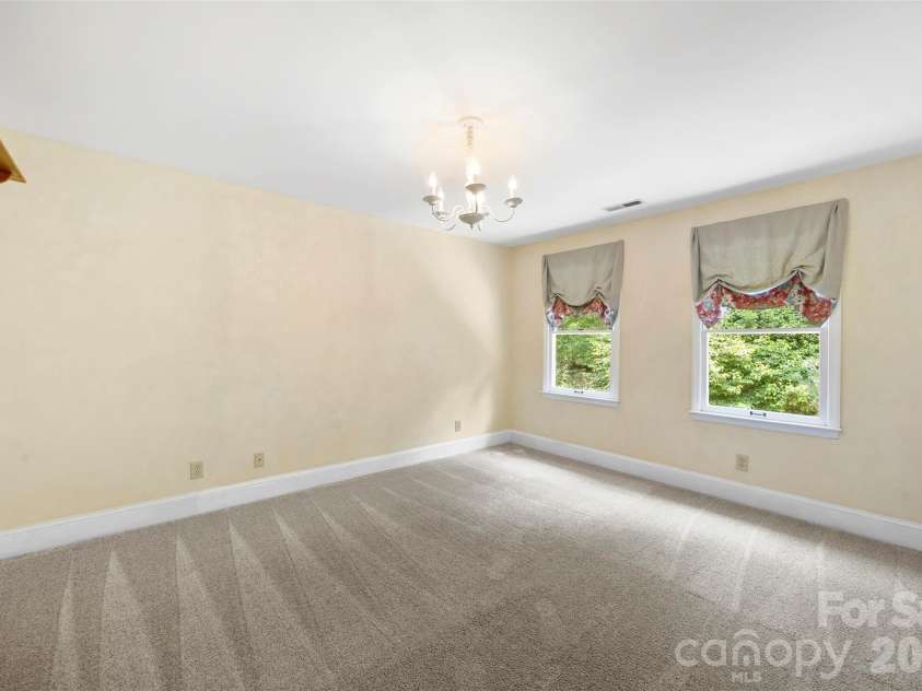 625 Greenbrook Parkway, Matthews, NC 28104.  MLS# CAR4378855, YatesRealty ID 20288. 
