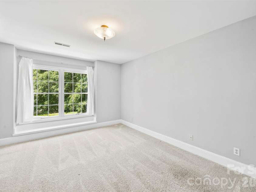 625 Greenbrook Parkway, Matthews, NC 28104.  MLS# CAR4378855, YatesRealty ID 20288. 