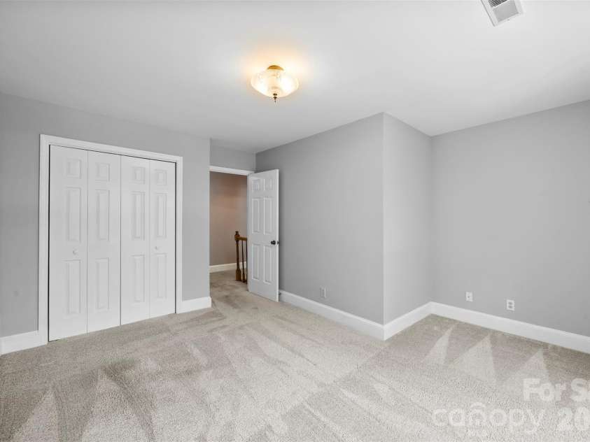 625 Greenbrook Parkway, Matthews, NC 28104.  MLS# CAR4378855, YatesRealty ID 20288. 