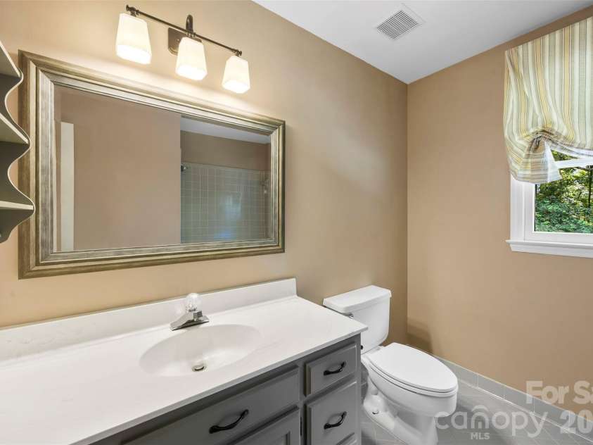 625 Greenbrook Parkway, Matthews, NC 28104.  MLS# CAR4378855, YatesRealty ID 20288. 