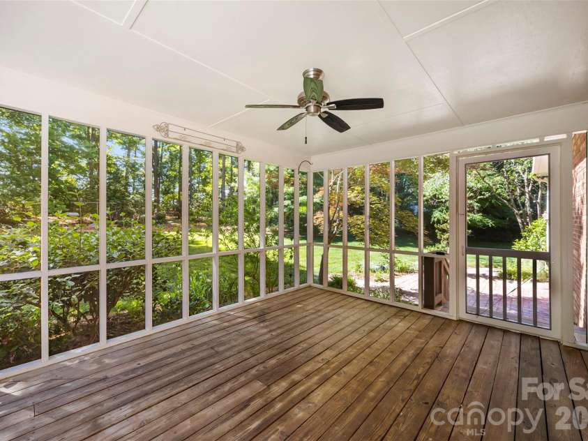 625 Greenbrook Parkway, Matthews, NC 28104.  MLS# CAR4378855, YatesRealty ID 20288. 