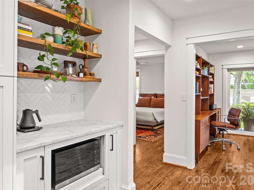 1904 Ashland Avenue, Charlotte, NC 28205.  MLS# CAR4376544, YatesRealty ID 20289. 