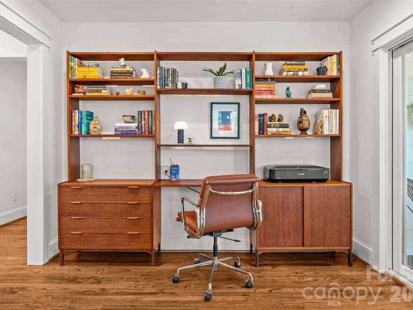 1904 Ashland Avenue, Charlotte, NC 28205.  MLS# CAR4376544, YatesRealty ID 20289. 