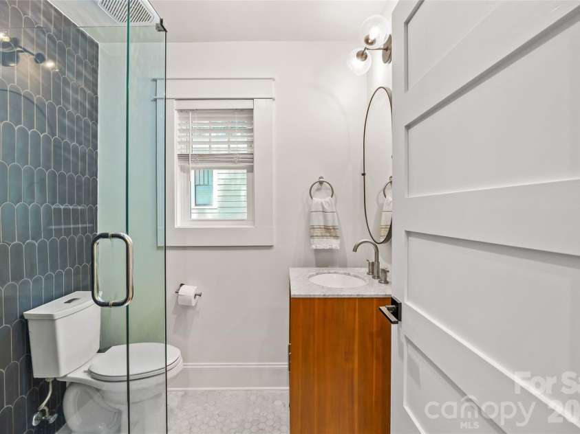 1904 Ashland Avenue, Charlotte, NC 28205.  MLS# CAR4376544, YatesRealty ID 20289. 
