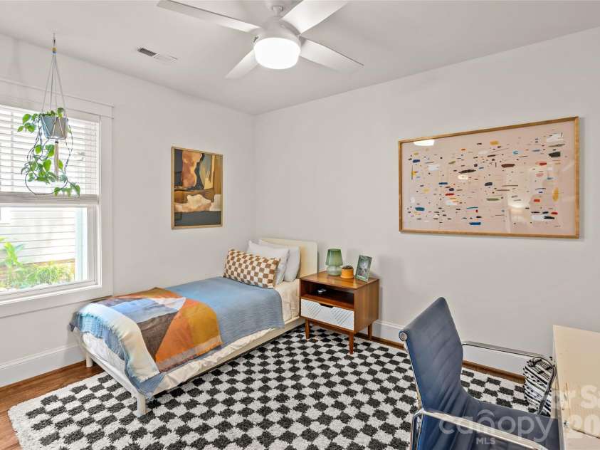 1904 Ashland Avenue, Charlotte, NC 28205.  MLS# CAR4376544, YatesRealty ID 20289. 
