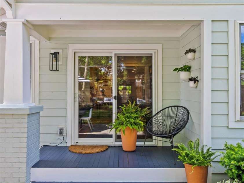 1904 Ashland Avenue, Charlotte, NC 28205.  MLS# CAR4376544, YatesRealty ID 20289. 
