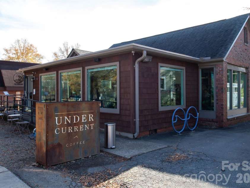 1904 Ashland Avenue, Charlotte, NC 28205.  MLS# CAR4376544, YatesRealty ID 20289. 