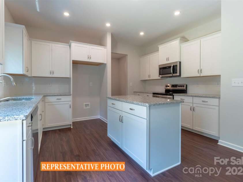 524 Hullview Vista, Monroe, NC 28110.  MLS# CAR4266885, YatesRealty ID 20289. 