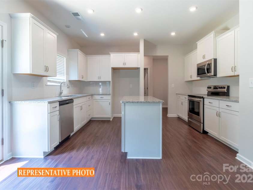 524 Hullview Vista, Monroe, NC 28110.  MLS# CAR4266885, YatesRealty ID 20289. 