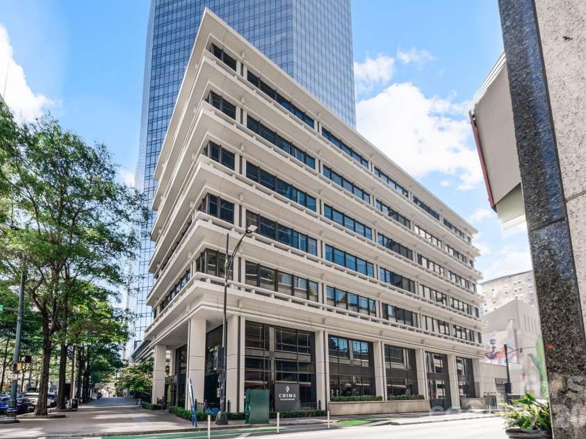 139 Tryon Street, Charlotte, NC 28202.  MLS# CAR4433355, YatesRealty ID 2029. 
