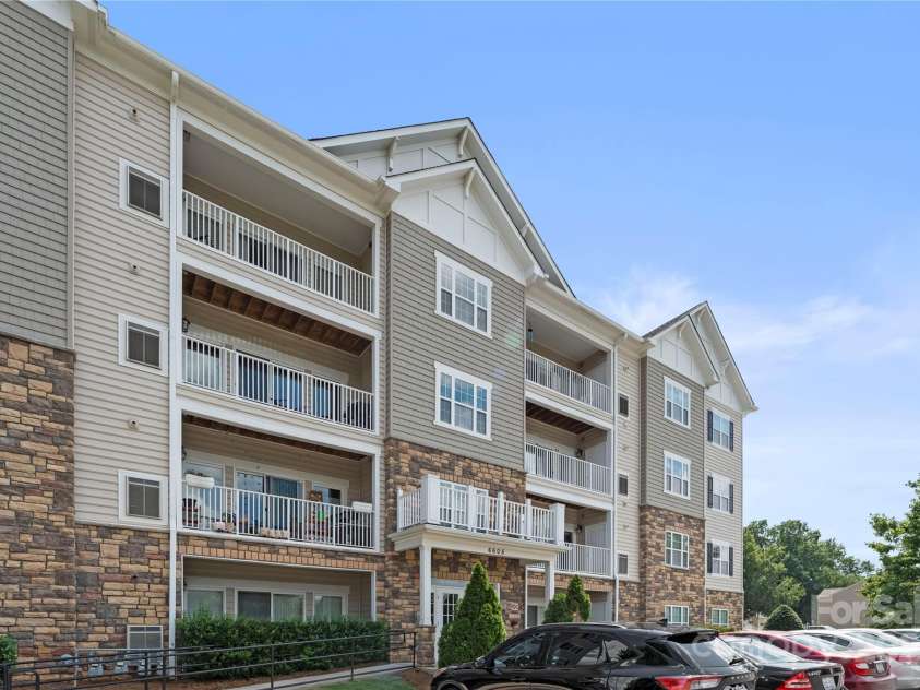 6605 Central Pacific Avenue, Charlotte, NC 28210.  MLS# CAR4213678, YatesRealty ID 2029. Street view