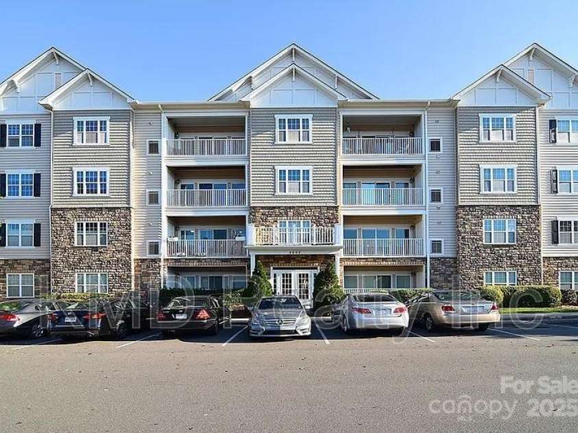 6605 Central Pacific Avenue, Charlotte, NC 28210.  MLS# CAR4300081, YatesRealty ID 2029. 