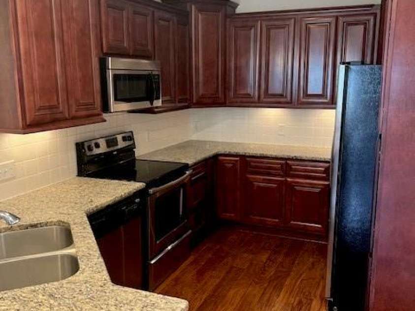 6605 Central Pacific Avenue, Charlotte, NC 28210.  MLS# CAR4300081, YatesRealty ID 2029. 