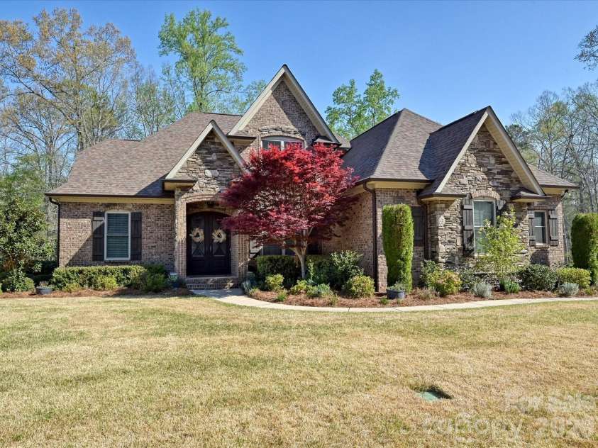 280 Palm Cove Way, York, SC 29745.  MLS# CAR4359144, YatesRealty ID 20290. 