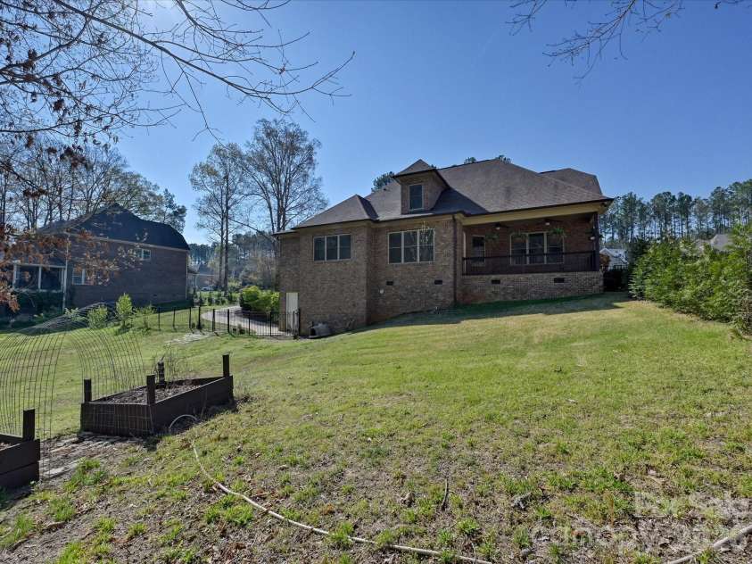 280 Palm Cove Way, York, SC 29745.  MLS# CAR4359144, YatesRealty ID 20290. 
