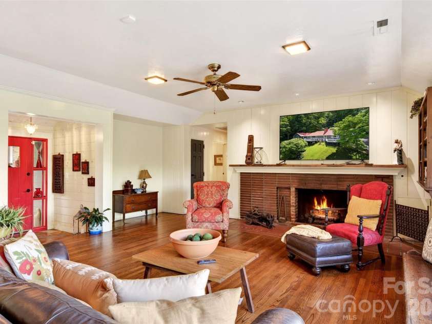 75 Old Lakey Gap Road, Black Mountain, NC 28711.  MLS# CAR4373222, YatesRealty ID 20291. 