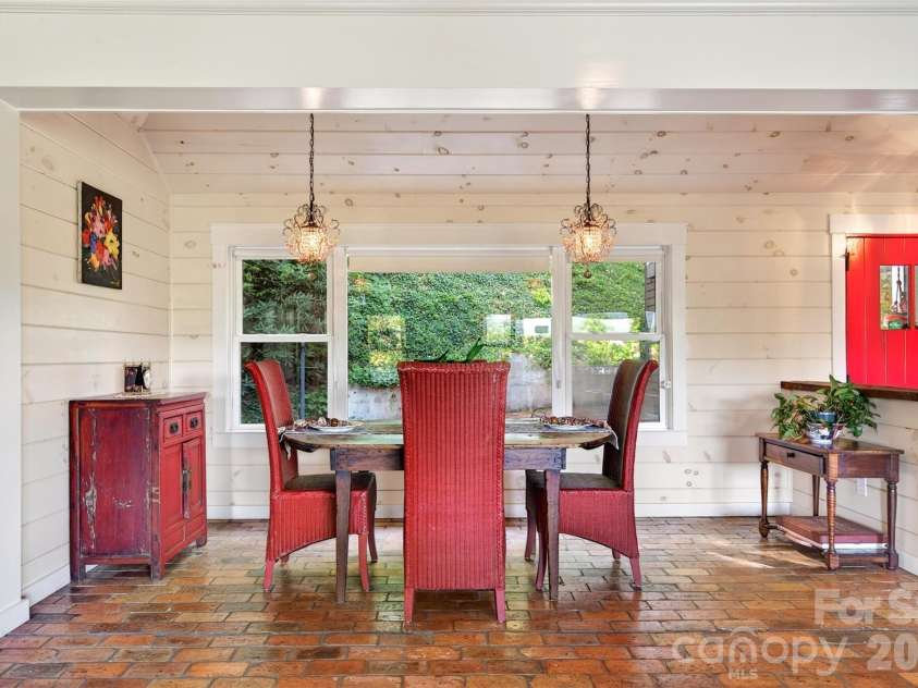 75 Old Lakey Gap Road, Black Mountain, NC 28711.  MLS# CAR4373222, YatesRealty ID 20291. 