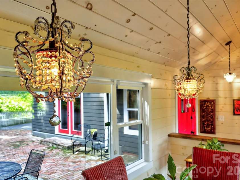 75 Old Lakey Gap Road, Black Mountain, NC 28711.  MLS# CAR4373222, YatesRealty ID 20291. 