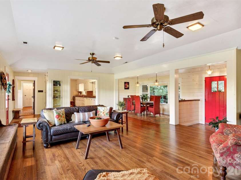 75 Old Lakey Gap Road, Black Mountain, NC 28711.  MLS# CAR4373222, YatesRealty ID 20291. 