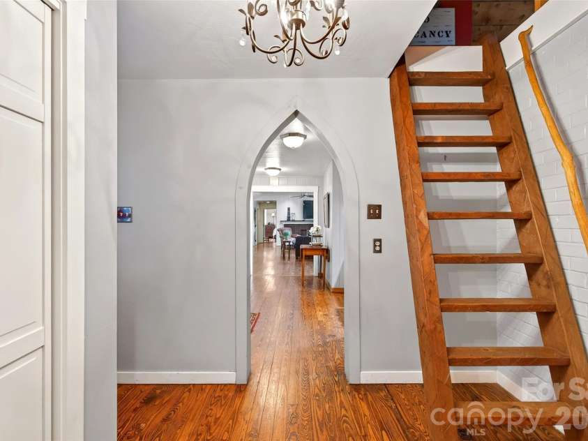 75 Old Lakey Gap Road, Black Mountain, NC 28711.  MLS# CAR4373222, YatesRealty ID 20291. 
