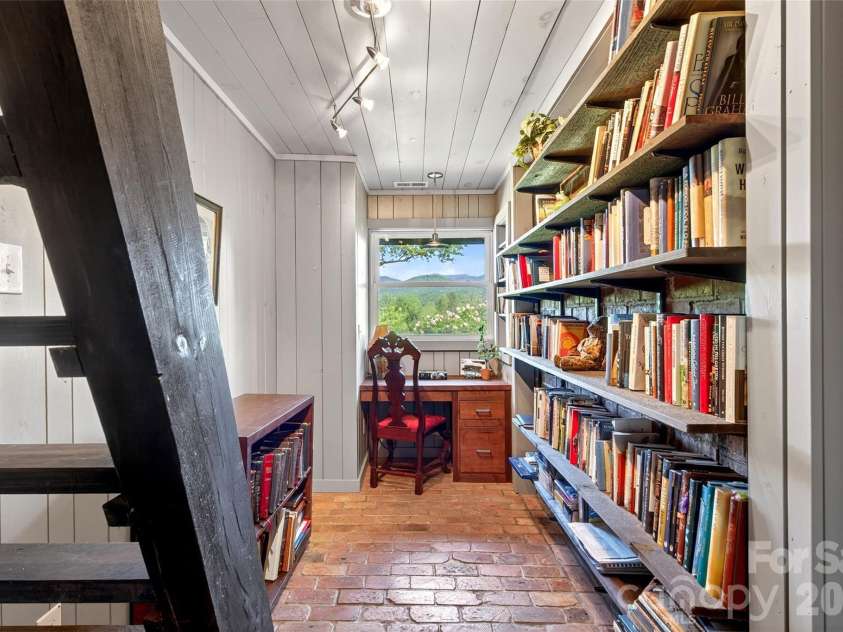 75 Old Lakey Gap Road, Black Mountain, NC 28711.  MLS# CAR4373222, YatesRealty ID 20291. 