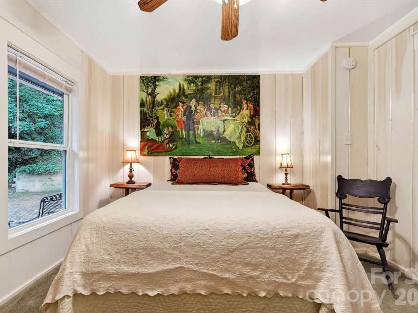 75 Old Lakey Gap Road, Black Mountain, NC 28711.  MLS# CAR4373222, YatesRealty ID 20291. 