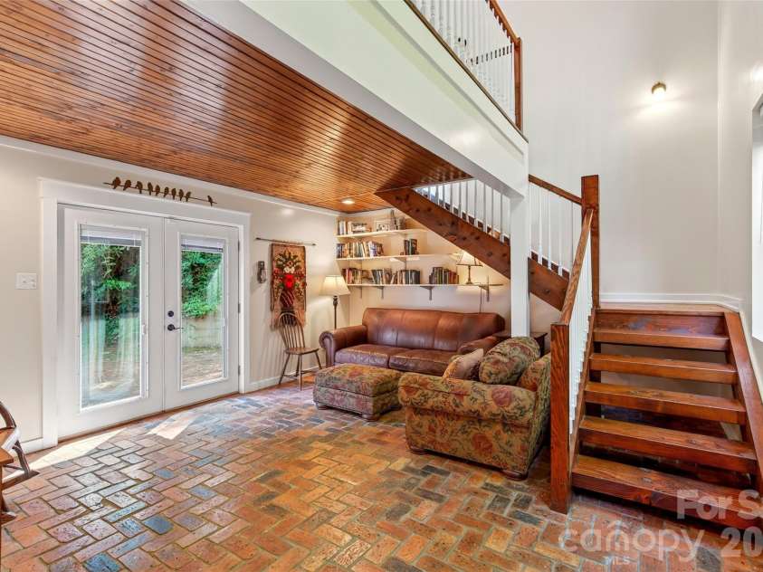 75 Old Lakey Gap Road, Black Mountain, NC 28711.  MLS# CAR4373222, YatesRealty ID 20291. 