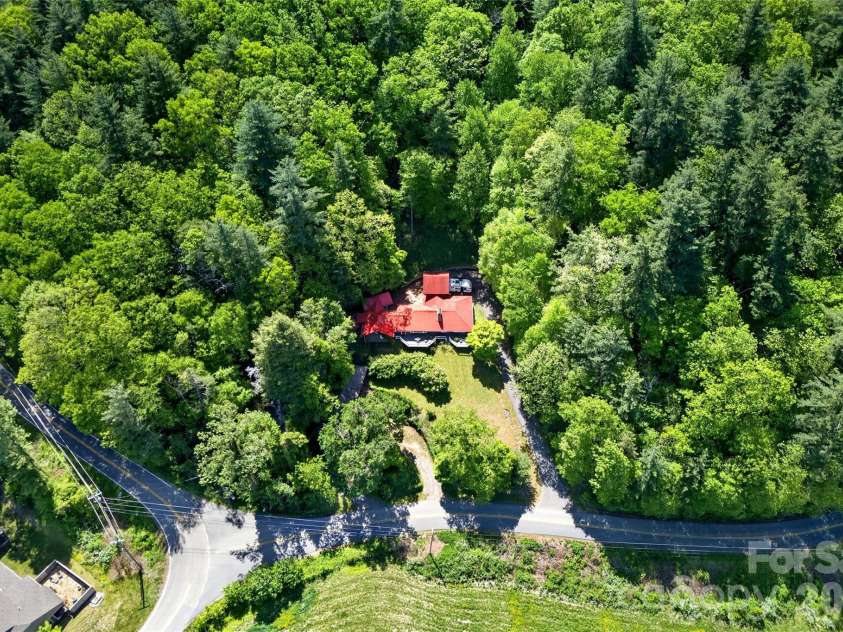 75 Old Lakey Gap Road, Black Mountain, NC 28711.  MLS# CAR4373222, YatesRealty ID 20291. 