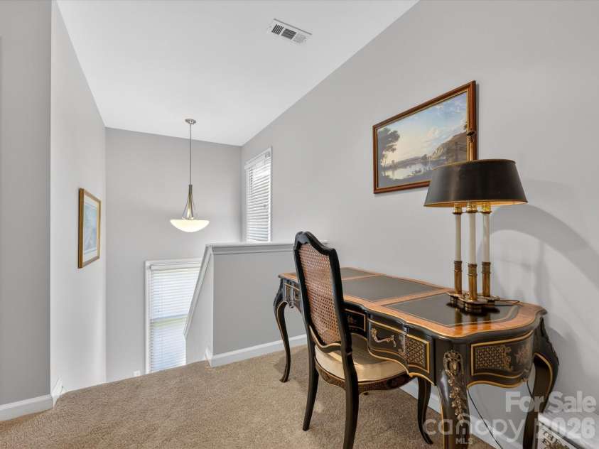 2204 Winthrop Avenue, Charlotte, NC 28203.  MLS# CAR4378135, YatesRealty ID 20292. 