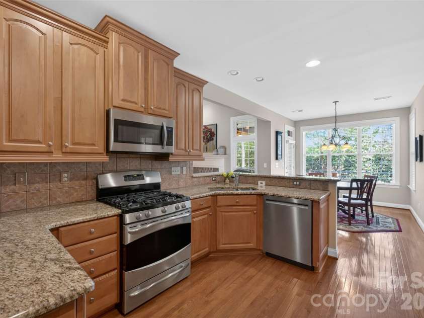 3613 Savannah Hills Drive, Matthews, NC 28105.  MLS# CAR4371394, YatesRealty ID 20293. 