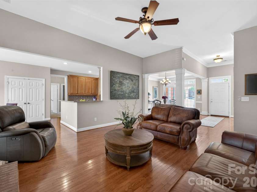 3613 Savannah Hills Drive, Matthews, NC 28105.  MLS# CAR4371394, YatesRealty ID 20293. 