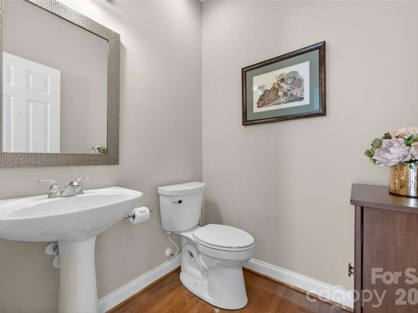 3613 Savannah Hills Drive, Matthews, NC 28105.  MLS# CAR4371394, YatesRealty ID 20293. 