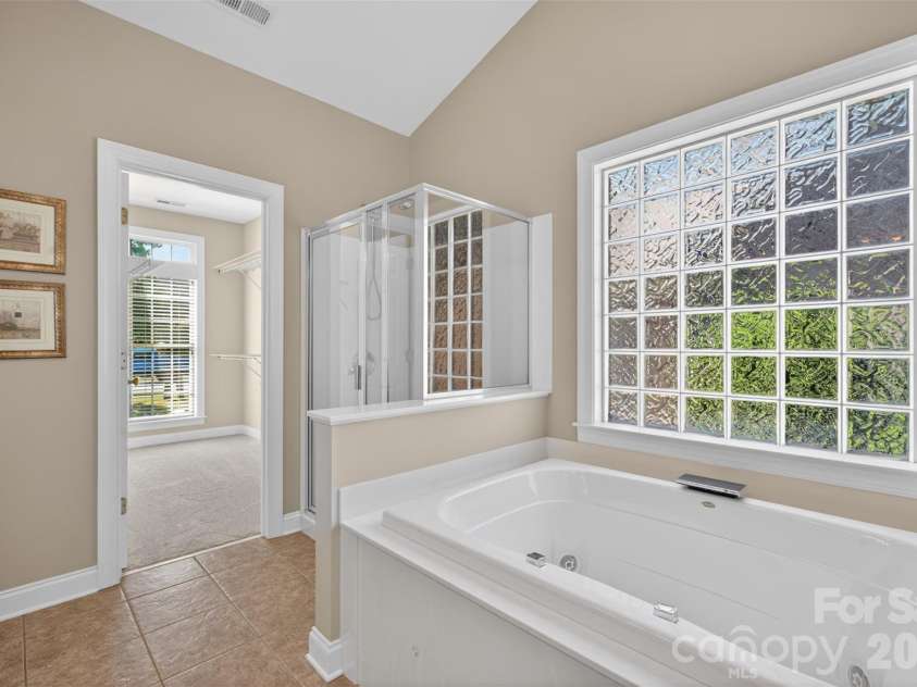 3613 Savannah Hills Drive, Matthews, NC 28105.  MLS# CAR4371394, YatesRealty ID 20293. 
